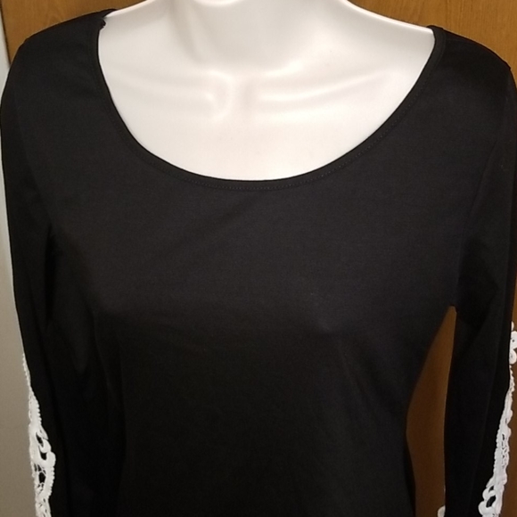 FINEJO Top - Picture 2 of 4